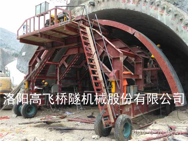 襯砌臺(tái)車的驅(qū)動(dòng)方式有哪些？