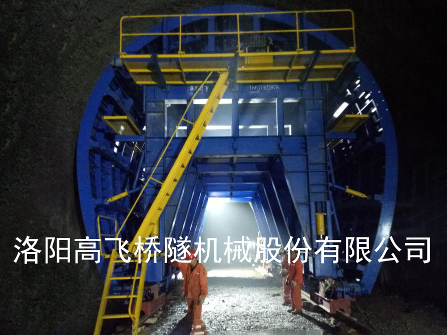 隧道二次襯砌與初襯的區(qū)別是什么？