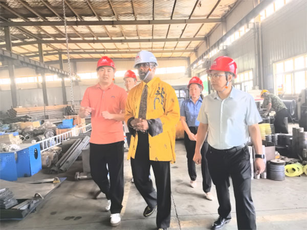 跨國(guó)界，筑橋梁丨熱烈歡迎非洲客戶到高飛股份參觀考察